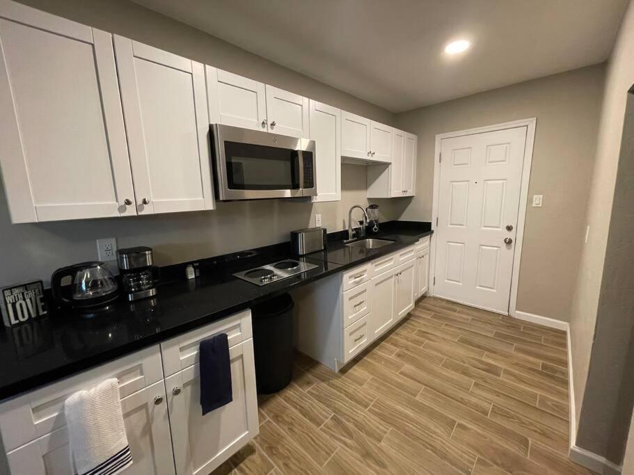 New Stylish Midtown With One Bedroom Phoenix Exteriör bild