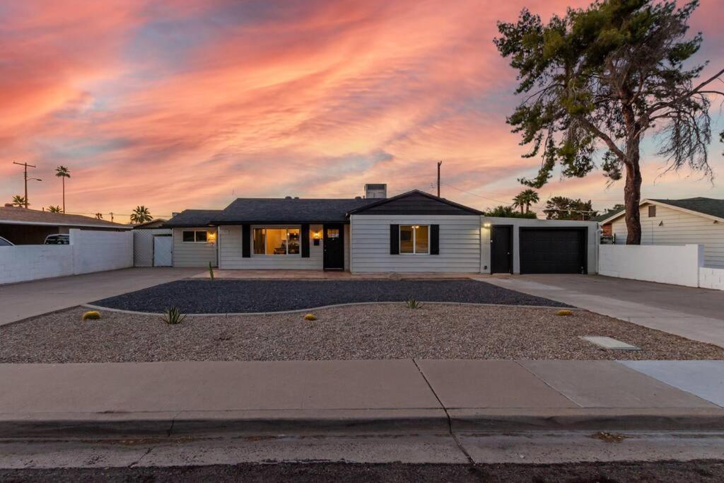 New Stylish Midtown With One Bedroom Phoenix Exteriör bild